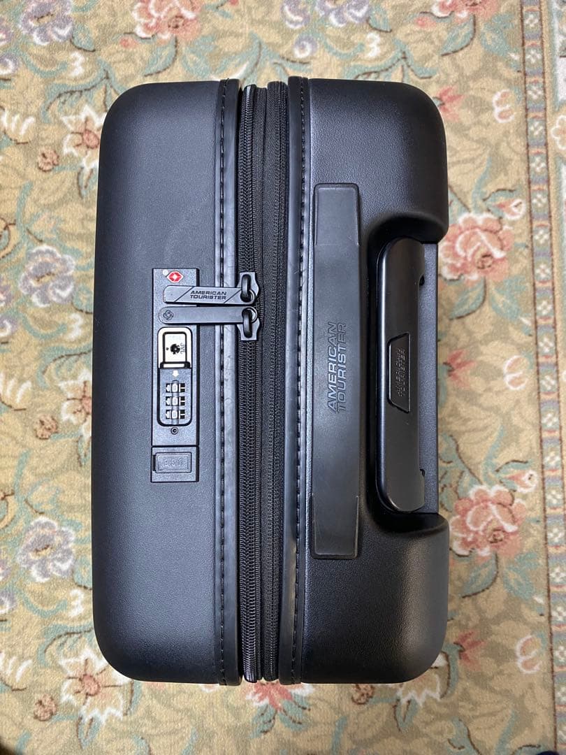 AMERICAN TOURISTER ノヴァストリームキャリーケース　ブラック