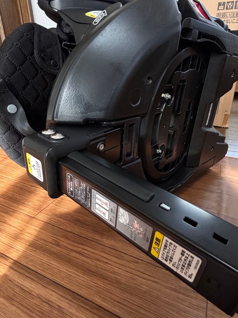 Aprica ISOFIX 新生児　回転式チャイルドシート フラディア グロウ