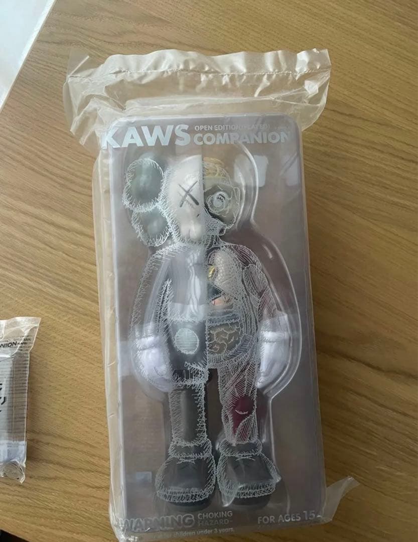 その他 kaws Vinyl Figure