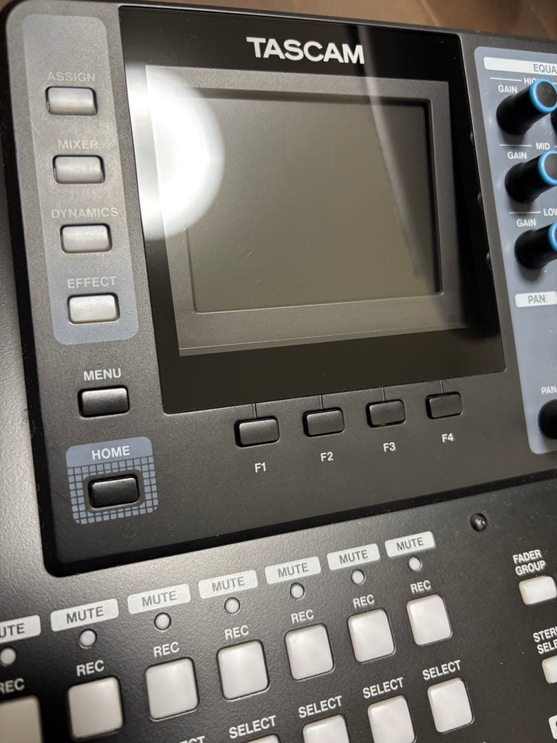 配信機器・PA機器・レコーディング機器 TASCAM DP-24SD