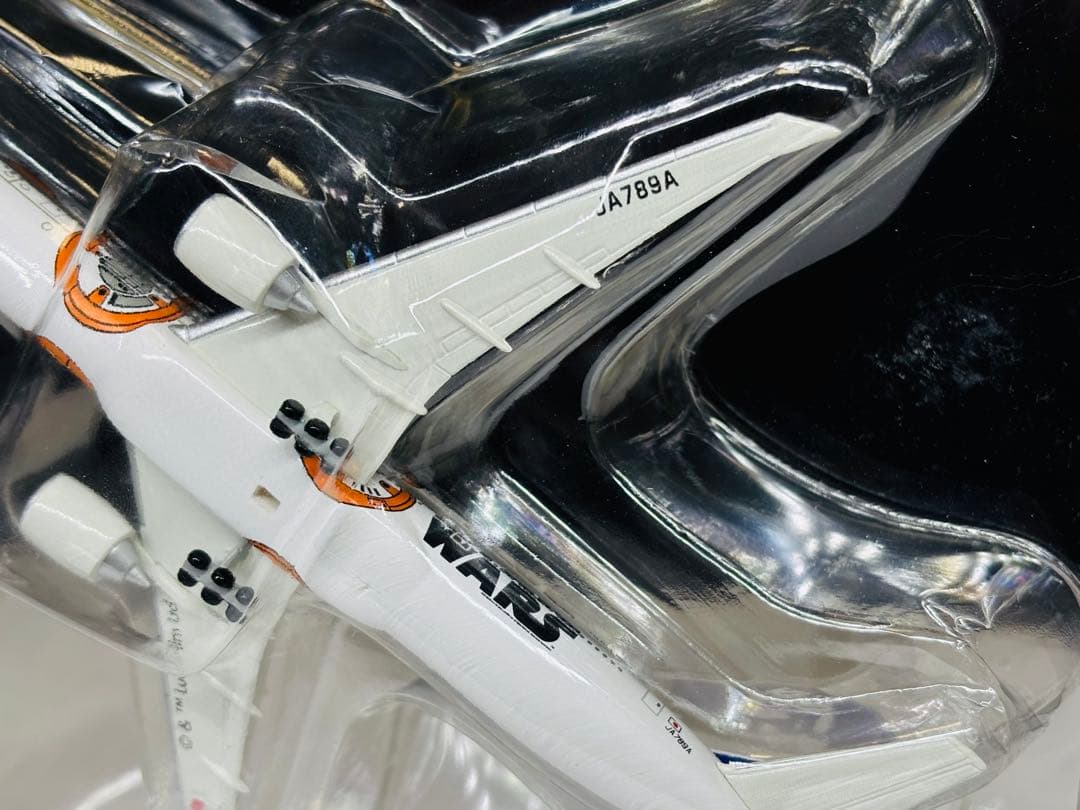 ANA B777スターウォーズ ジェットBB-8