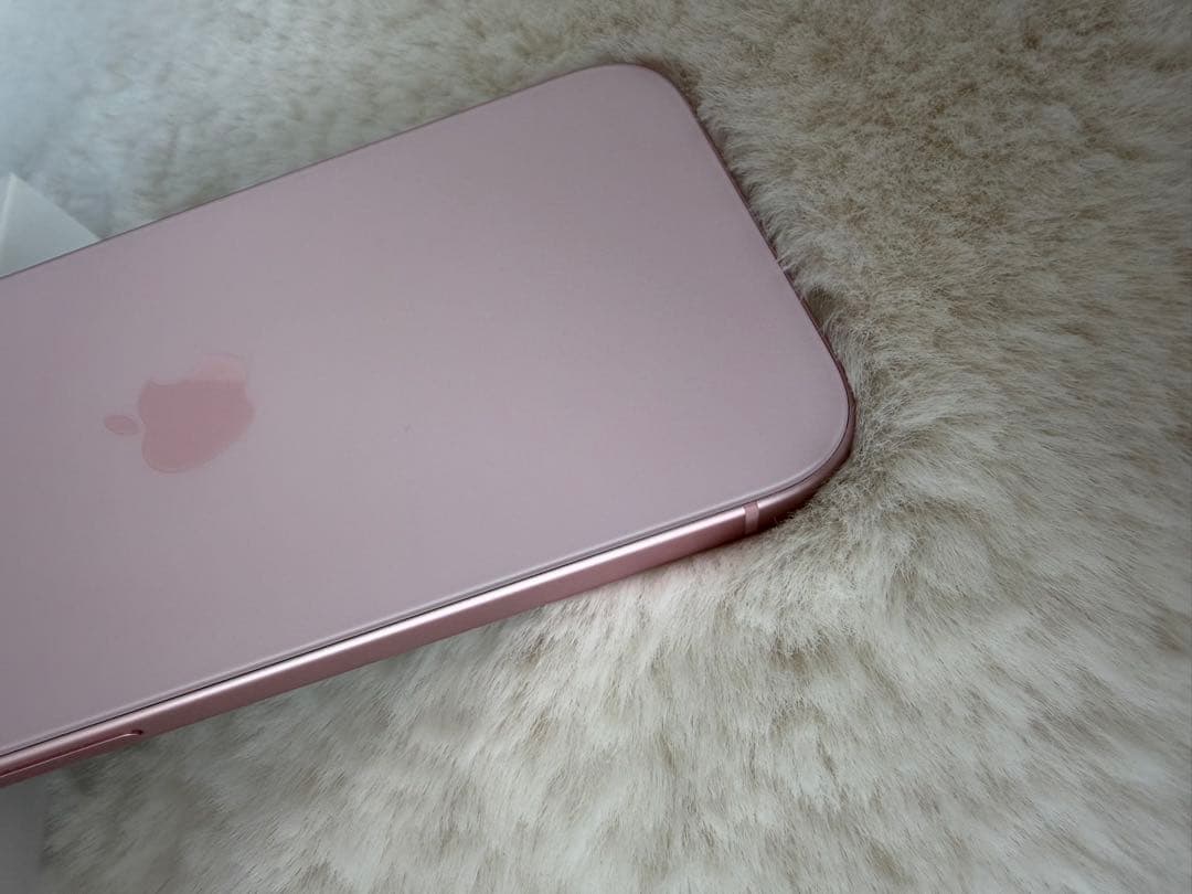 Apple iPhone 15 ピンク本体 SIMフリー　256GB