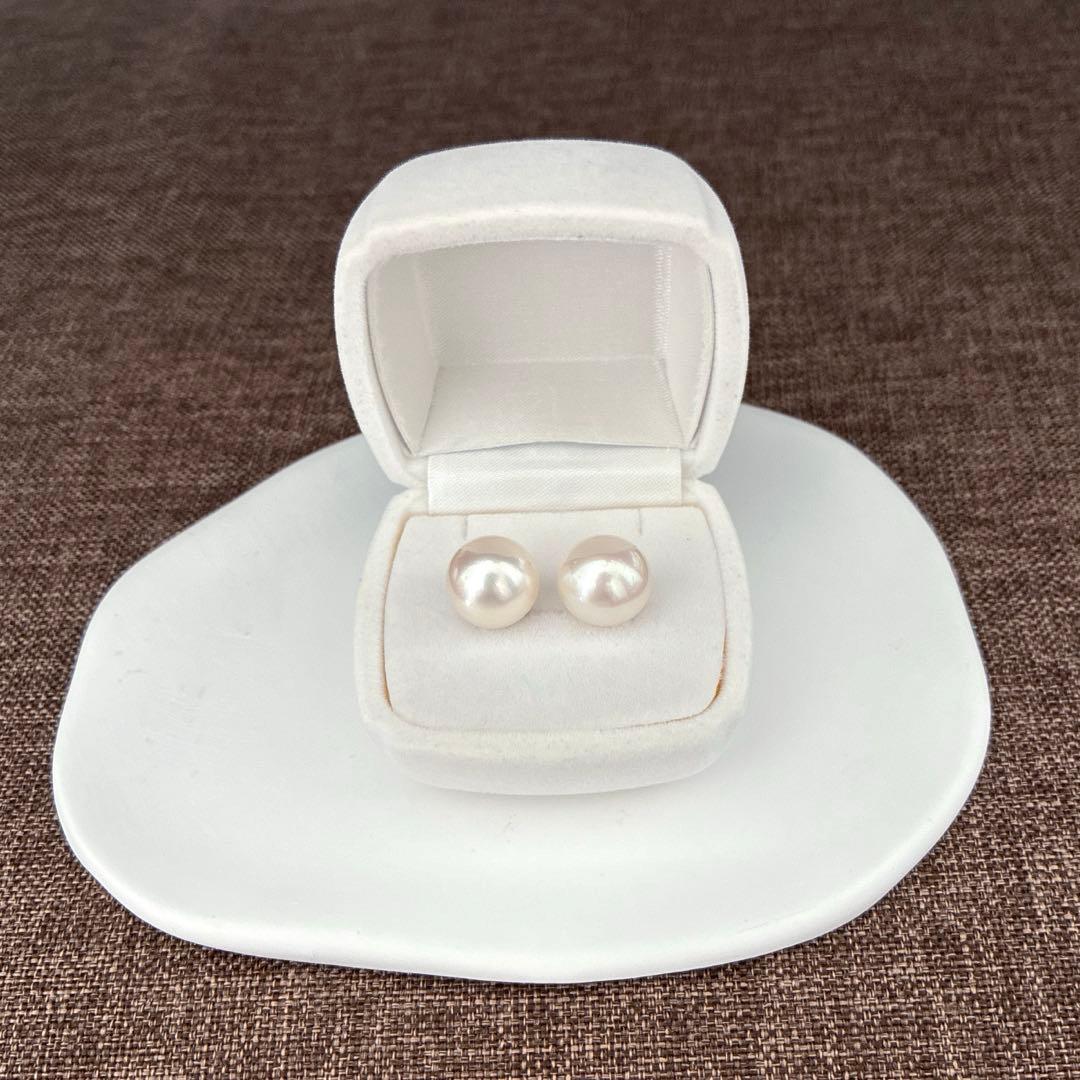 南洋白蝶真珠ピアス新品未使用ケース付き