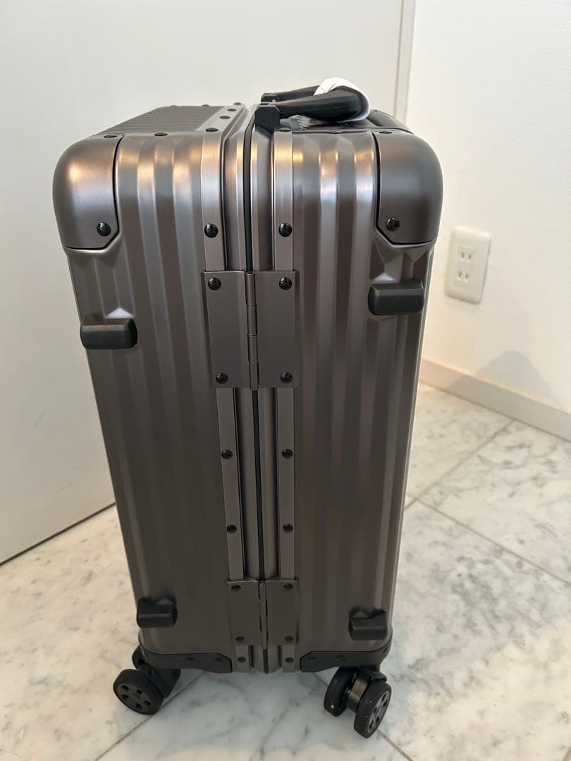 【新品　未使用品】AMG メルセデスベンツ　 キャリーケース