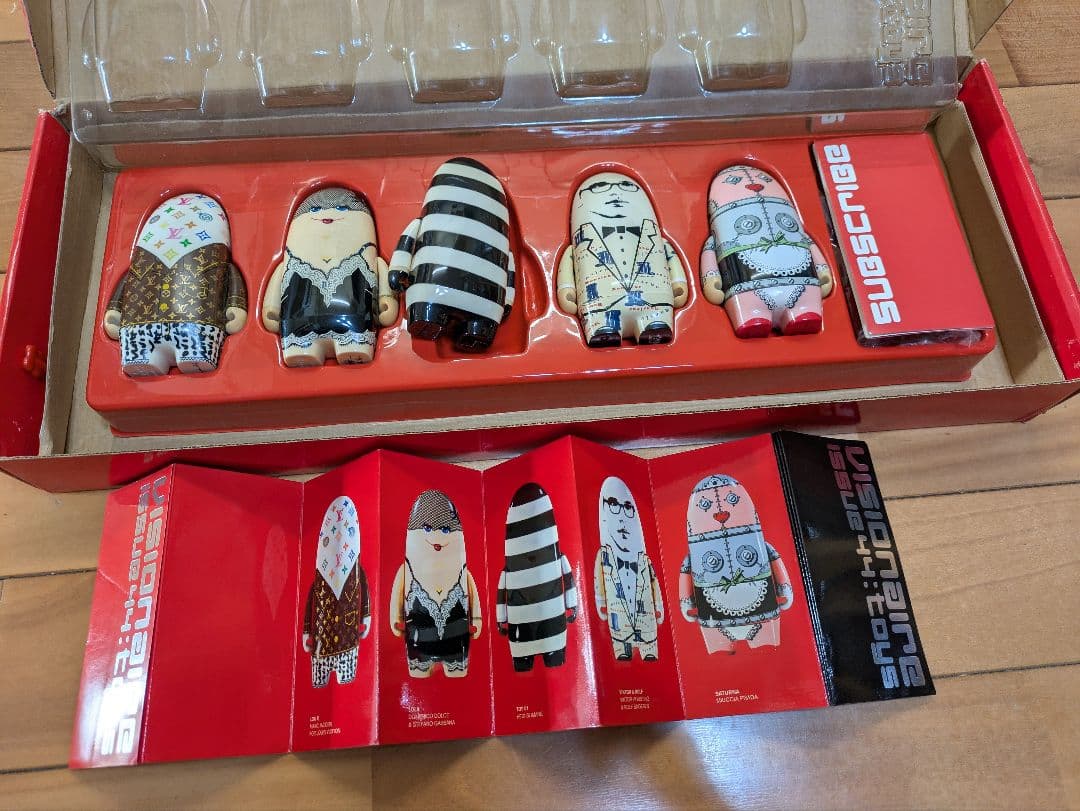 visionaire44　LOUIS VIITTONPRADAヴィジョネア４４号