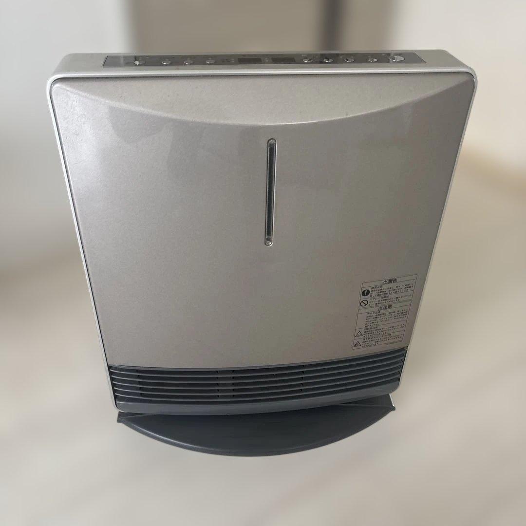 東京ガス　シルバー ガスファンヒーター デジタル温度設定