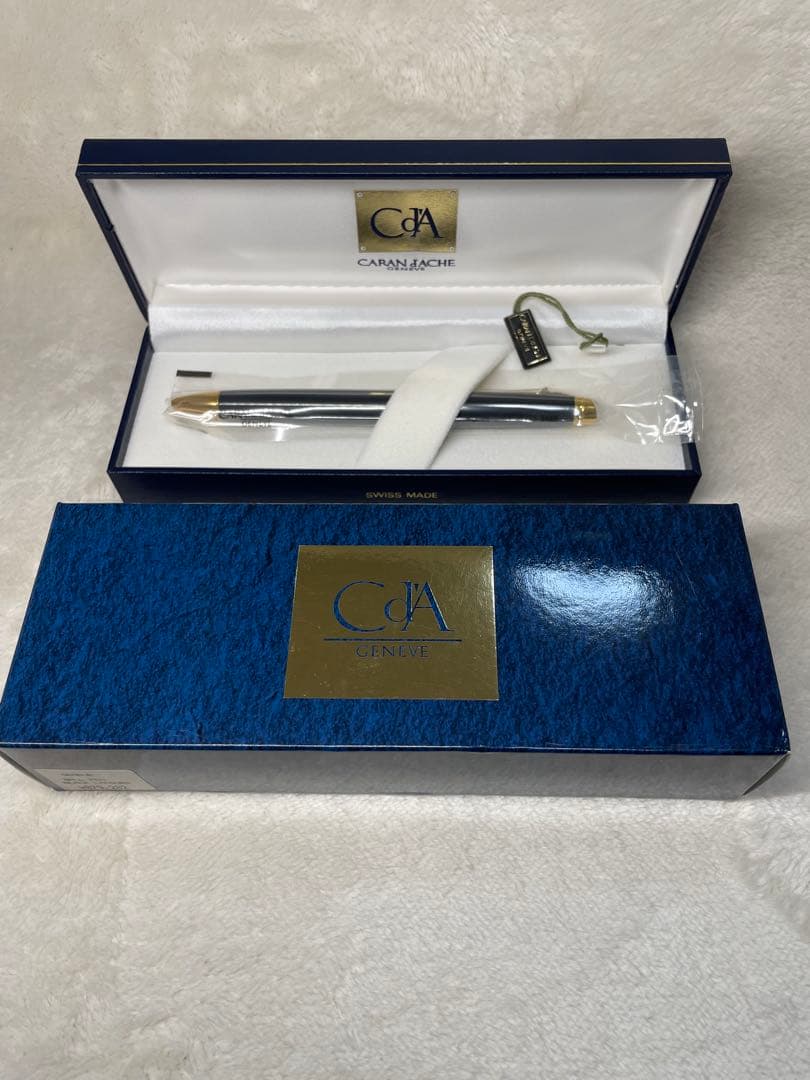 【未開封品】CARAN dACHE カランダッシュ ボールペン
