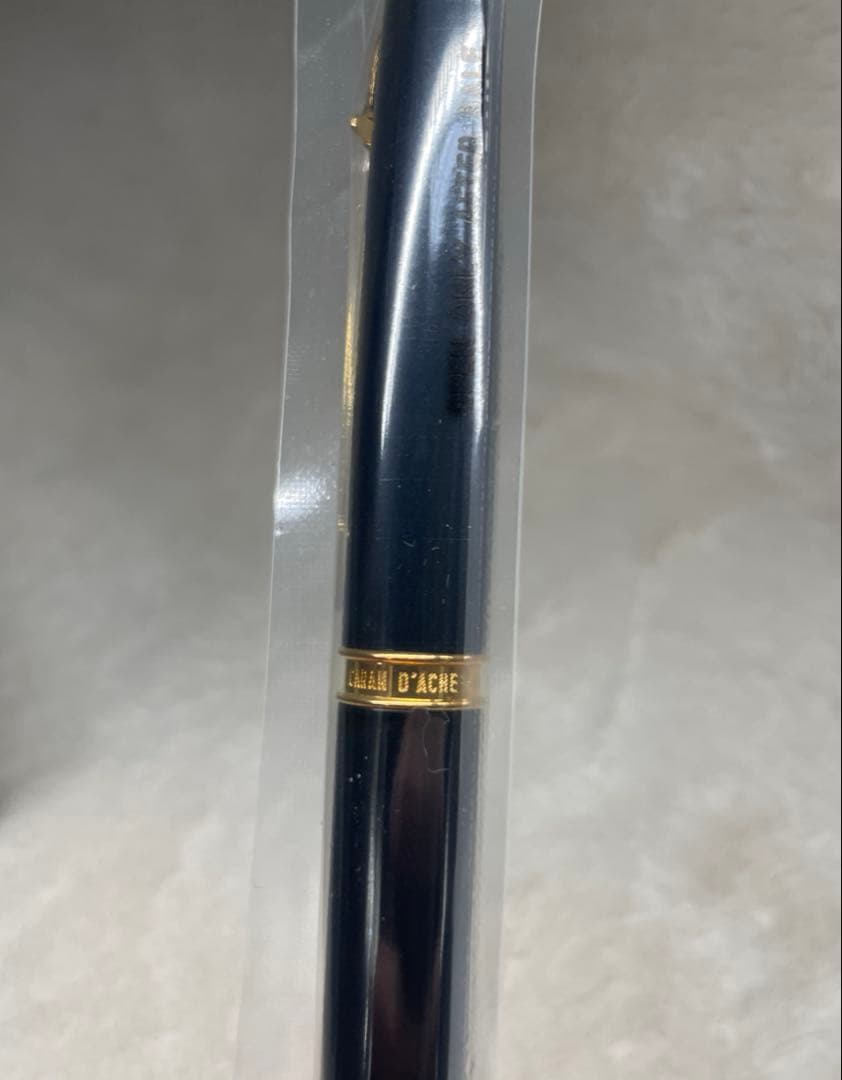 【未開封品】CARAN dACHE カランダッシュ ボールペン