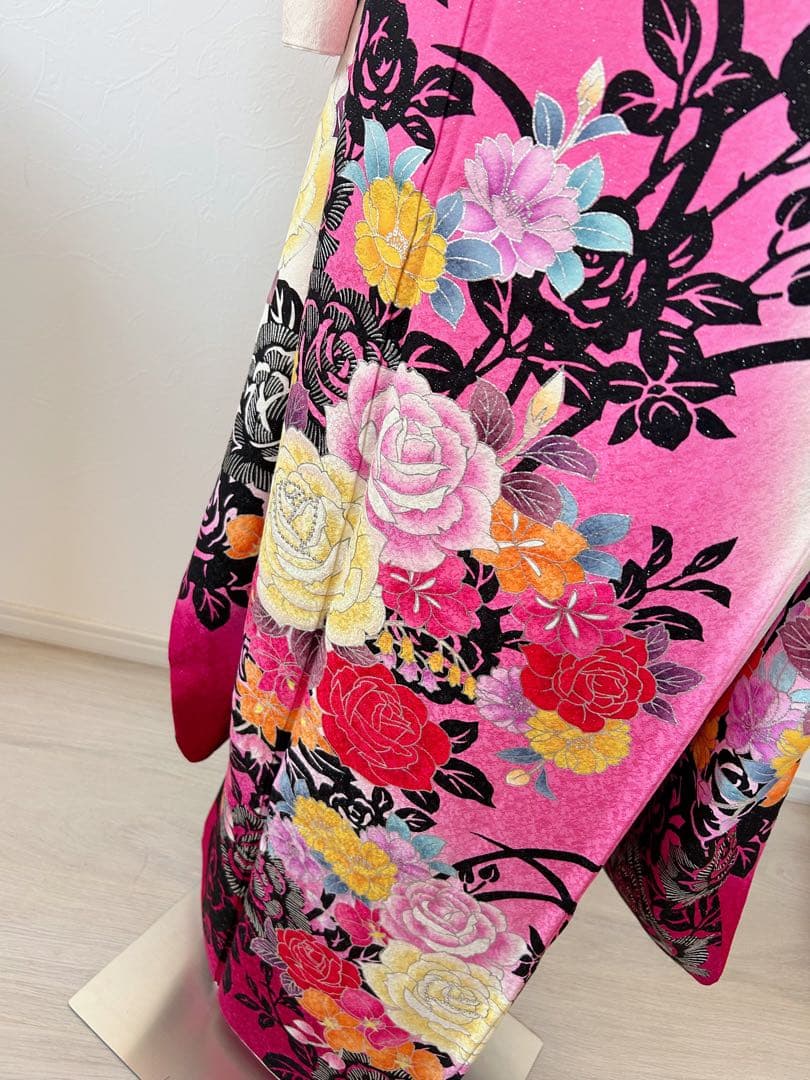 美品　正絹振袖フルセット　豪華　銀彩　銀通し薔薇ピンク花柄