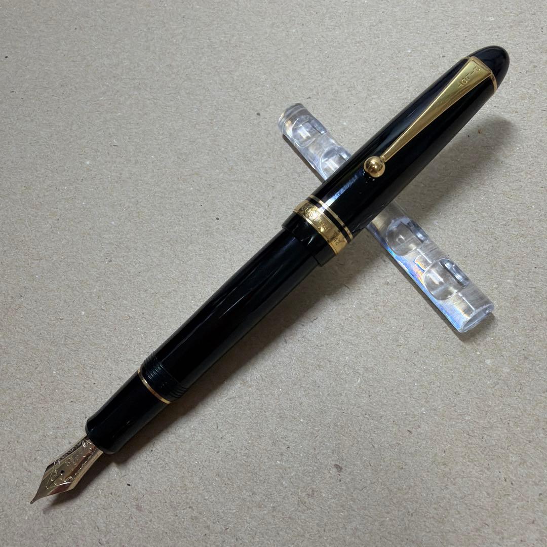 PILOT パイロット Custom カスタム 742 万年筆 M ブラック