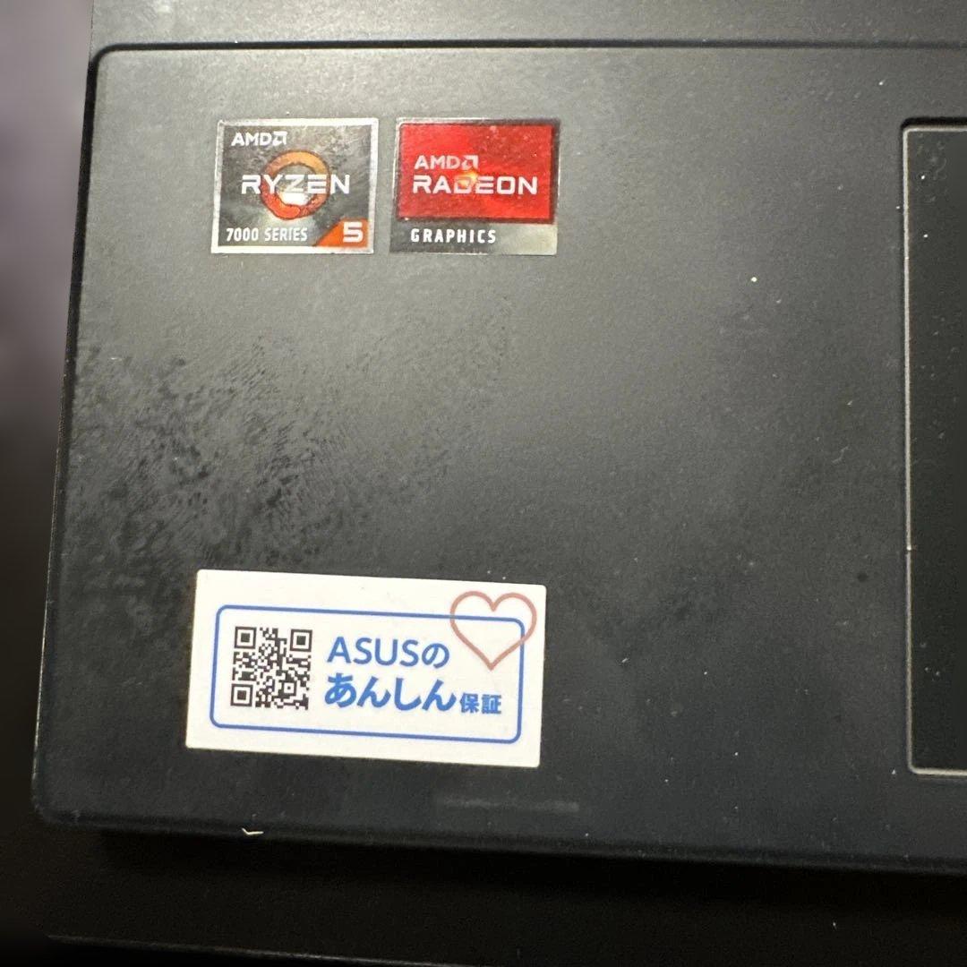 ASUS VivoBook 15.6インチ ブラック