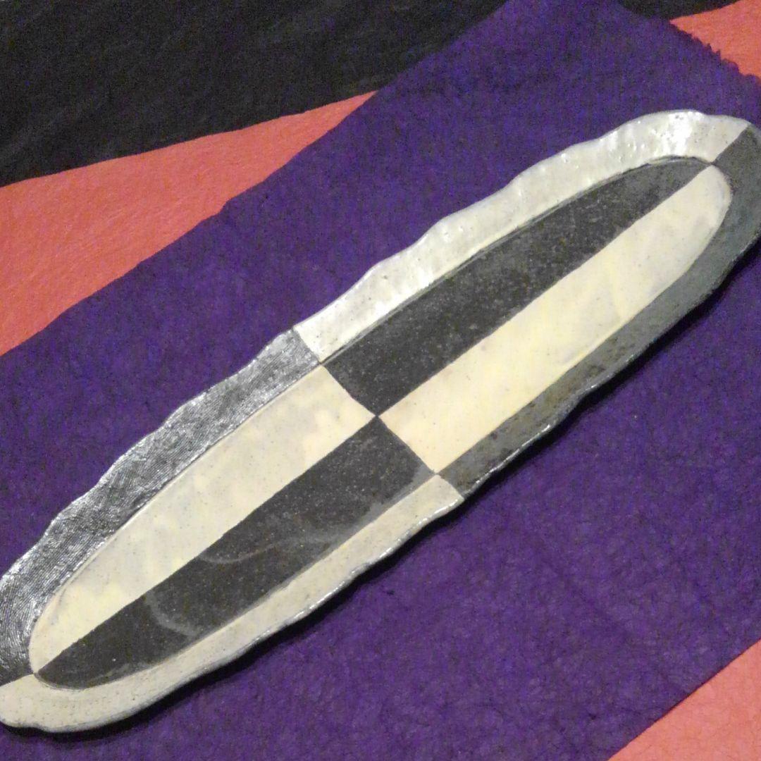 信楽焼　粉引市松長々皿