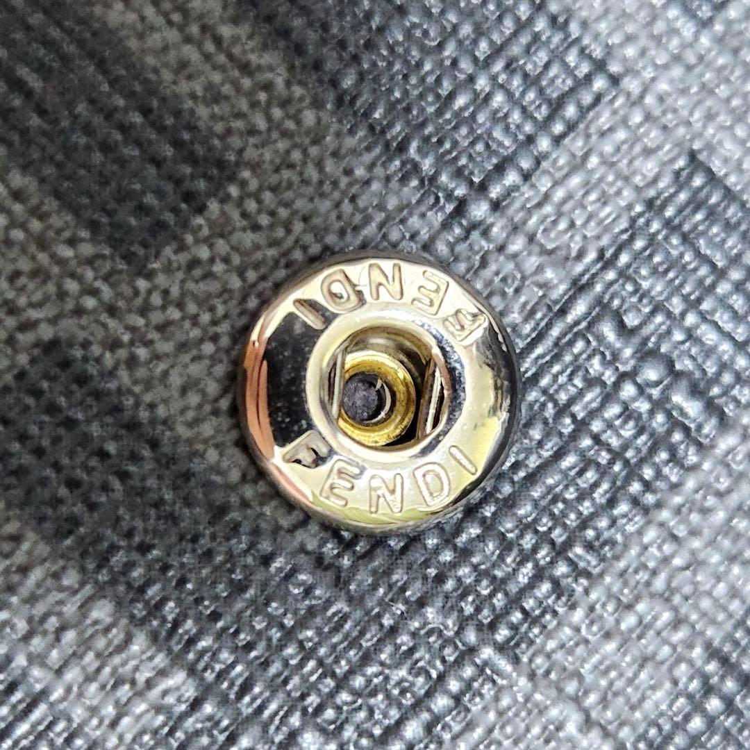 ✨極美品　付属品完備✨フェンディ　キーケース　6連　バイカラー　人気デザイン