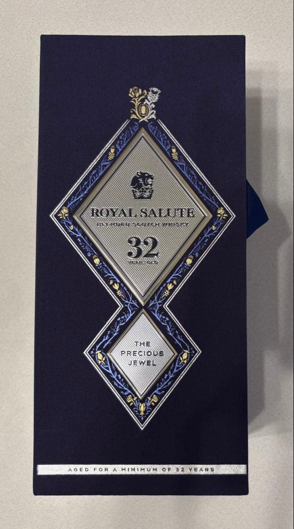 ロイヤルサルート 32年THEPRECIOUS 陶器 500ml スコッチ