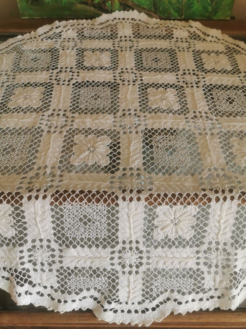 アンティーク イタリア ニードルワーク 花葉盛上刺繍フィレレース ラージクロス