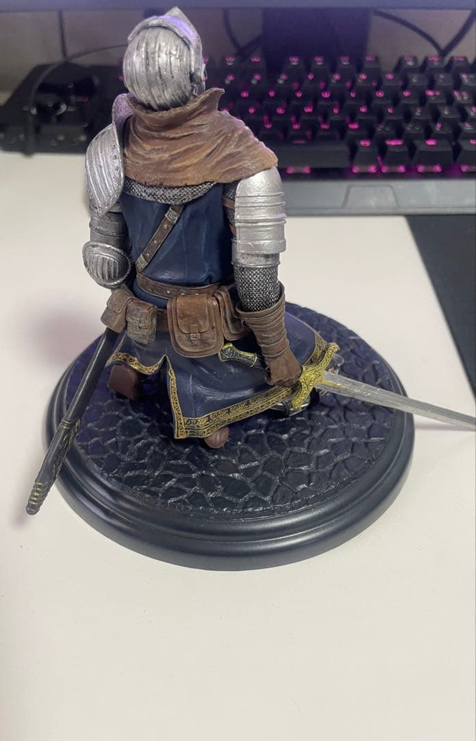 ダークソウル　アストラの上級騎士　フィギュア