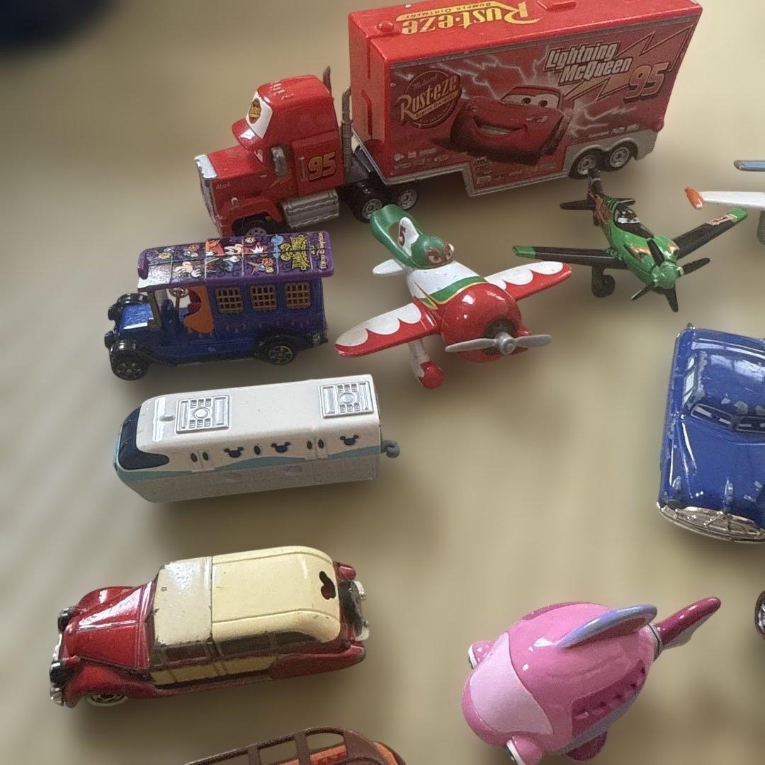 カーズ プレーンズ ミニカー セット トラック付き