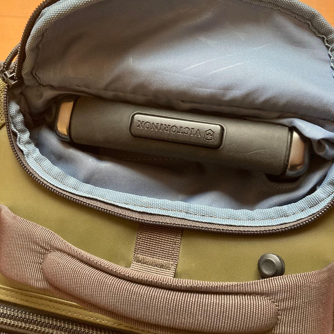 ビクトリノックス　スーツケース