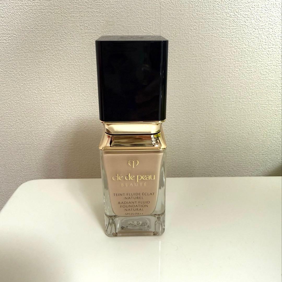 クレ•ド•ポー•ボーテ　リキッドファンデーション　箱無し