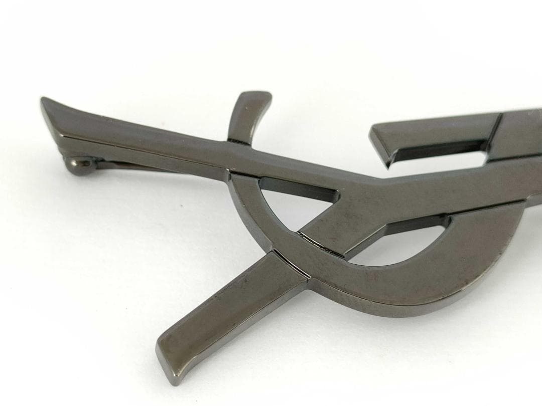 サンローラン パリ YSLロゴ カサンドラ ブローチ GP