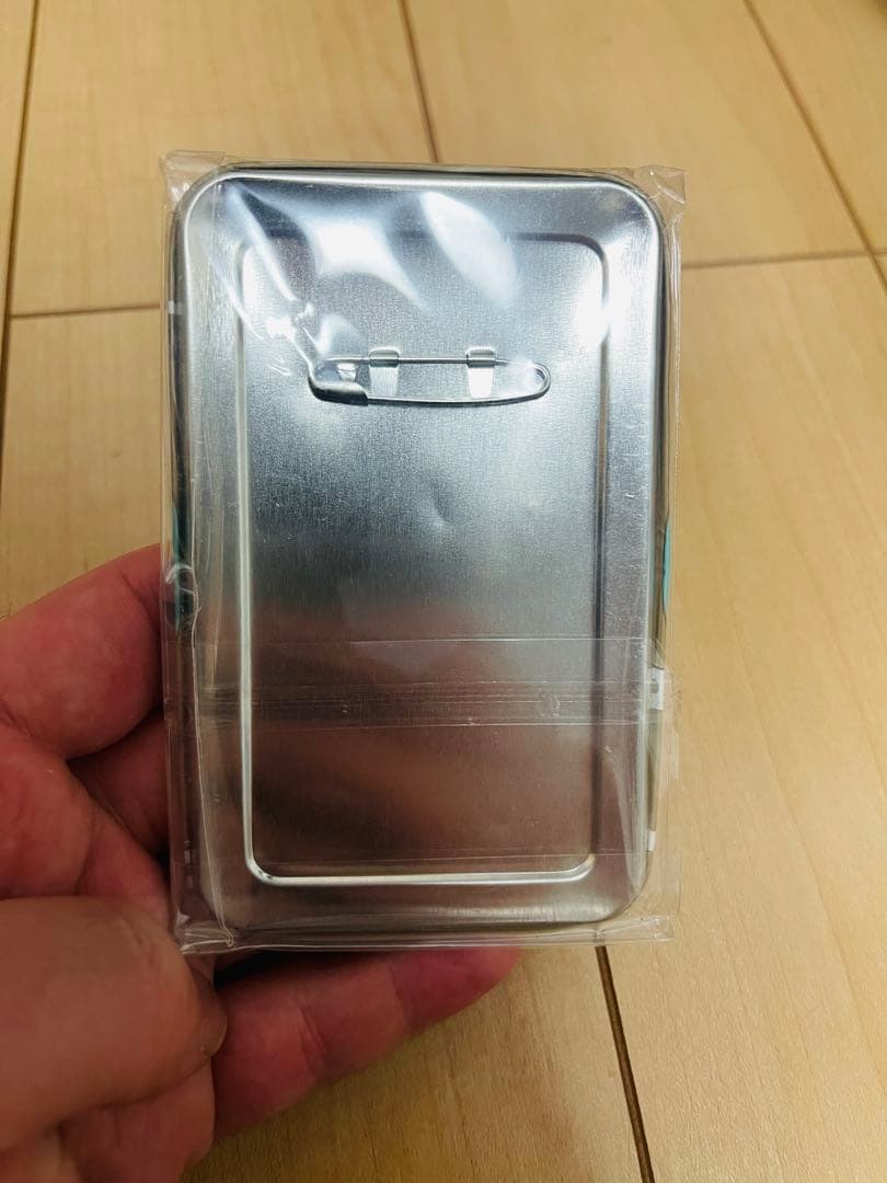 激レア 鬼滅の刃 胡蝶しのぶ デカ 缶バッチ