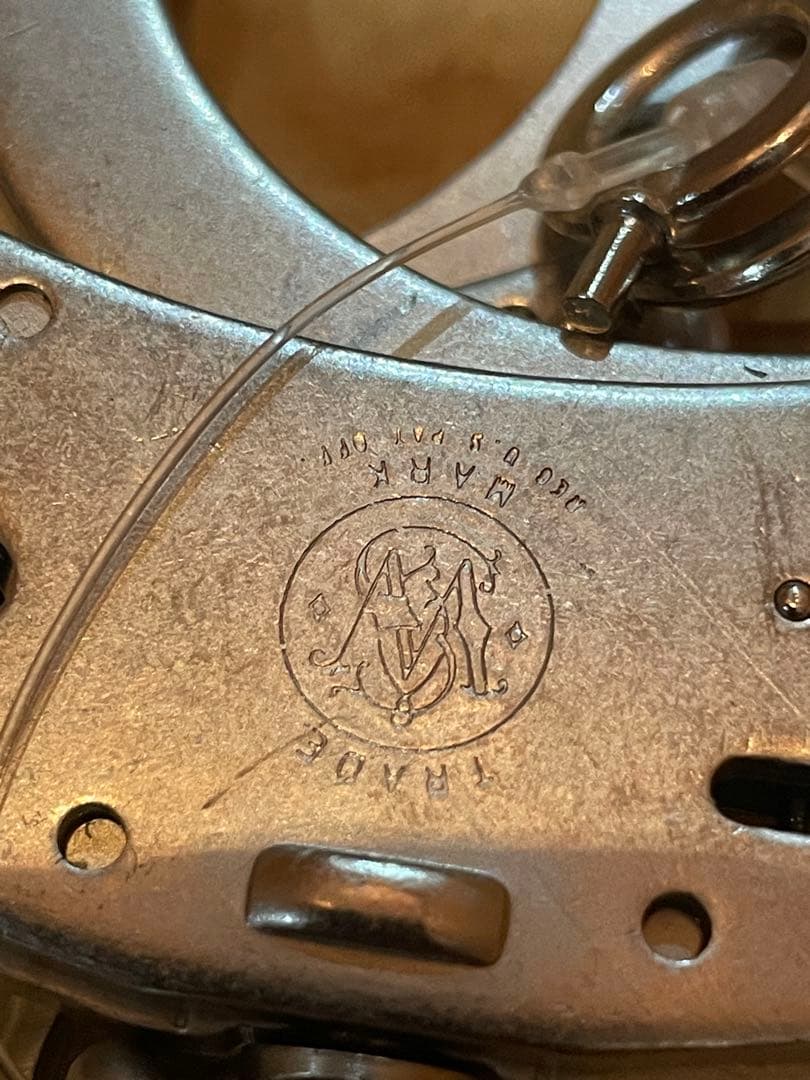 スミスアンドウェッソン　smith&wesson ハンドカフ　アメリカ製