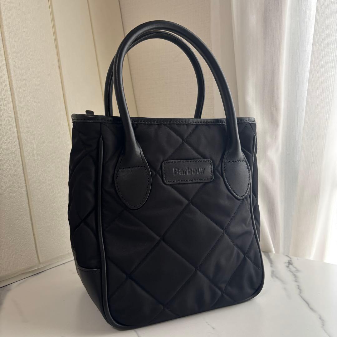 【極美品】Barbour ハンドバッグ　キルティング　黒　レザー×ナイロン