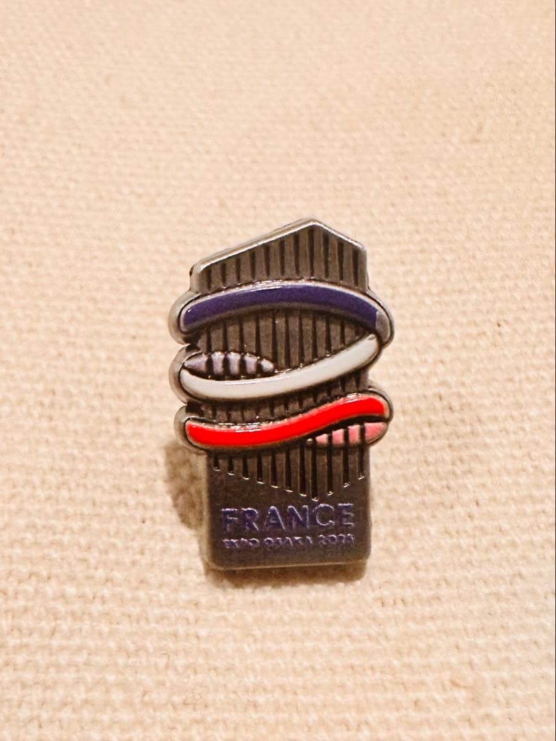 フランス館　ピンバッジ　関西万博　希少