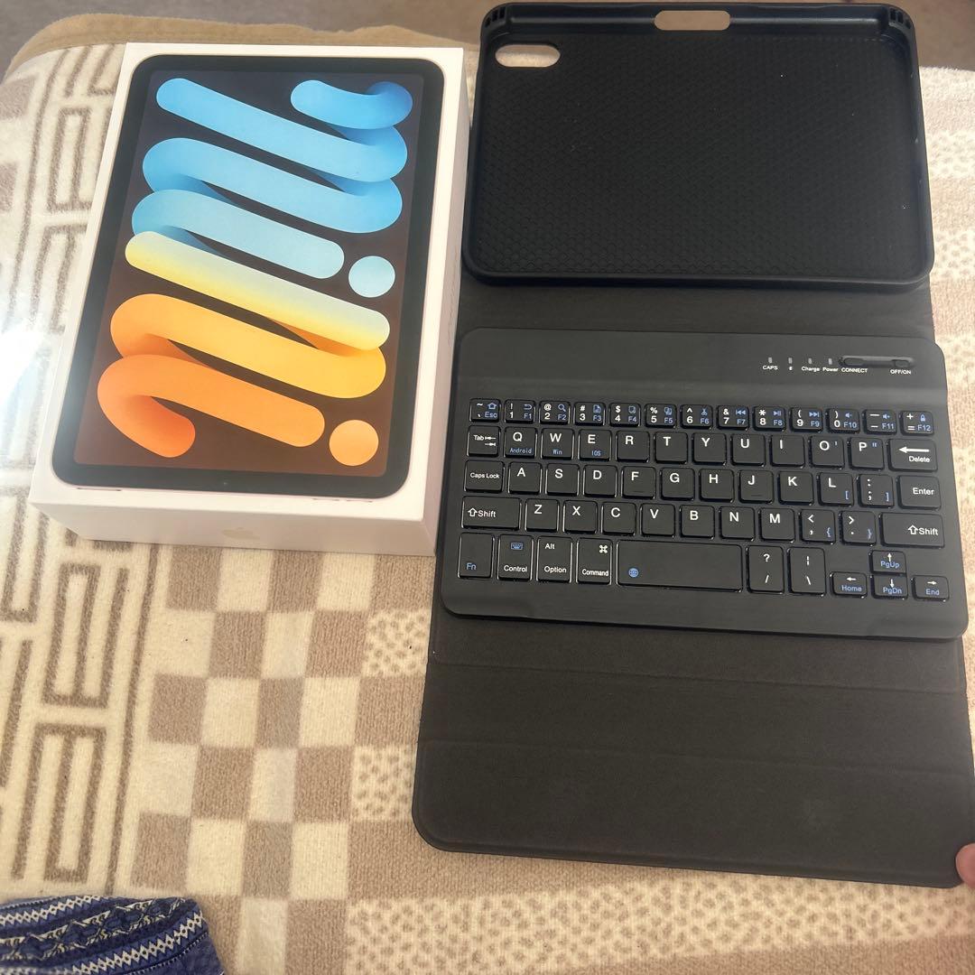 Apple iPad Mini 6世代シルバー キーパド新品