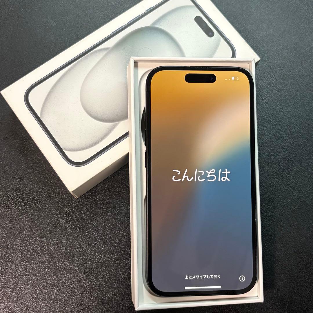Apple iPhone 15 128GB ブラック