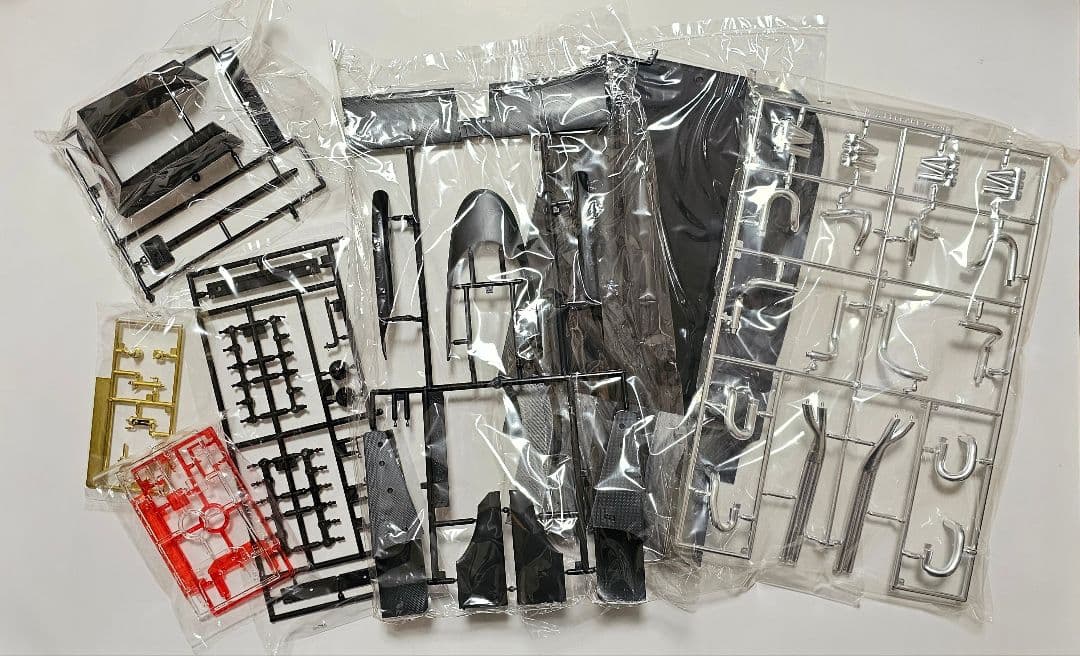 ロッソ1/8フェラーリ643 未組立保管品