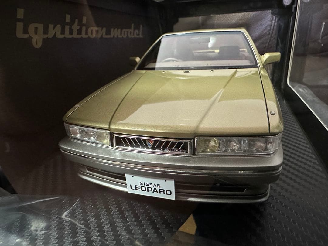 1/18 イグニッションモデル レパード F31 ignition model
