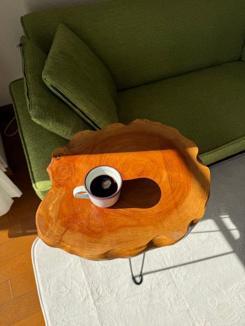 ナチュラルウッド 丸型サイドテーブル-コーヒーテーブル　(一枚板)