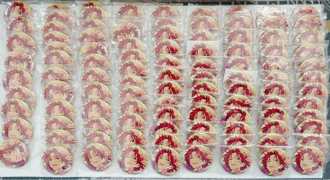 衣更真緒 2024 May idol 缶バッジ