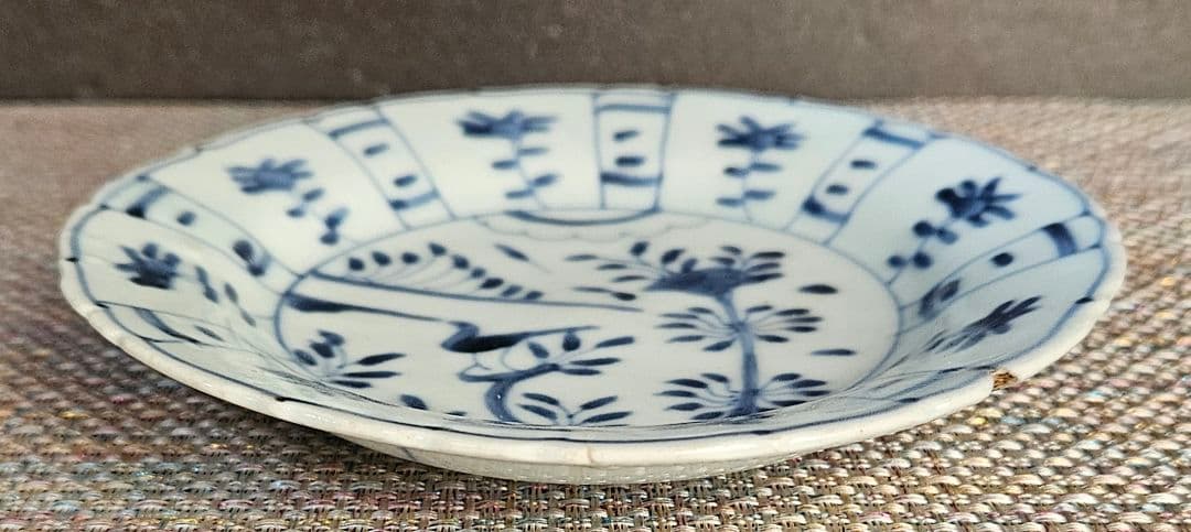 【専用ページ】【本物保証❗】江戸前期　 初期伊万里　芙蓉手花鳥図輪花皿 14.8