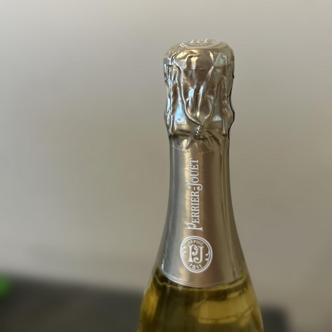 ペリエ ジュエ ベルエポック ブラン ド ブラン 2017 750ml 箱付