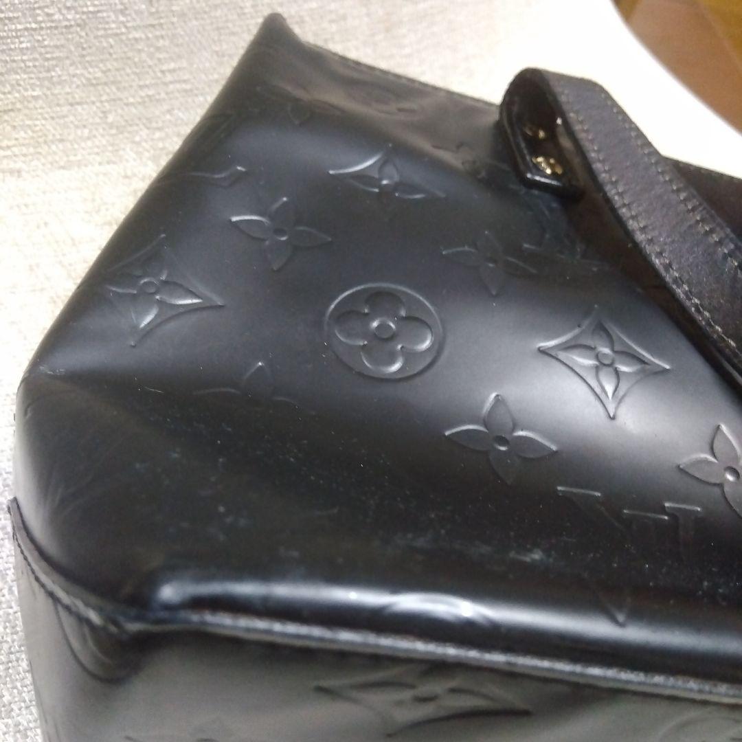 ルイヴィトンバッグです。