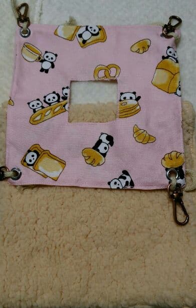 モモンガハウス (パンダカフェ柄ピンク)ボアベージュ 2000円