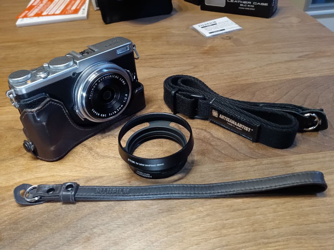 【純正レザーケースSET付き】FUJIFILM X70【取説+元箱+保証付】