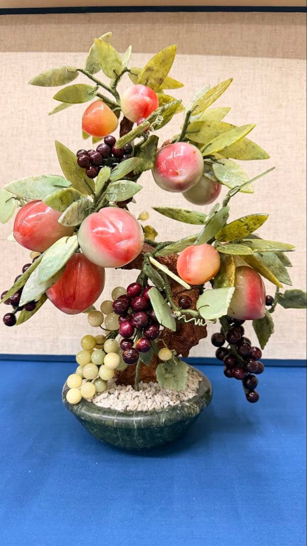 【寿果豊穣】— 石に込められた、二つの幸せの物語横20cm x 高40cm