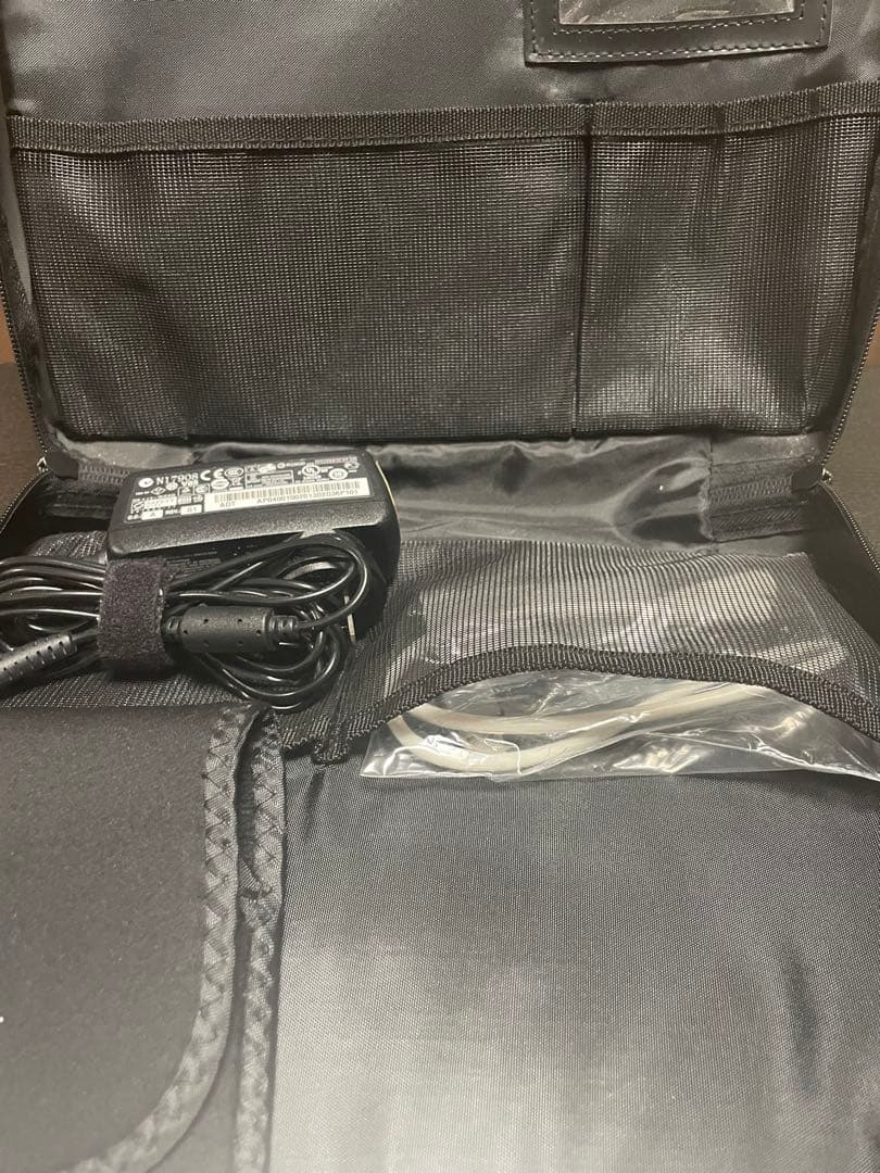 acer ノートPC シルバー ケース付き