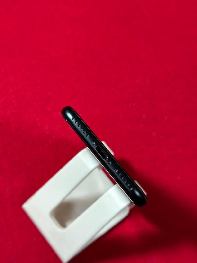 【9528】iPhone SE3第3世代ミッドナイト 64GB simフリー