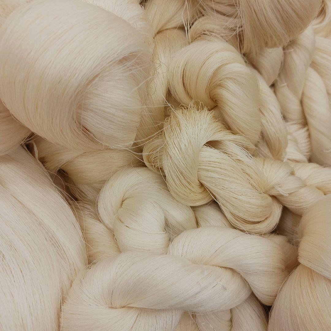 生糸大量　精錬前　未使用絹糸