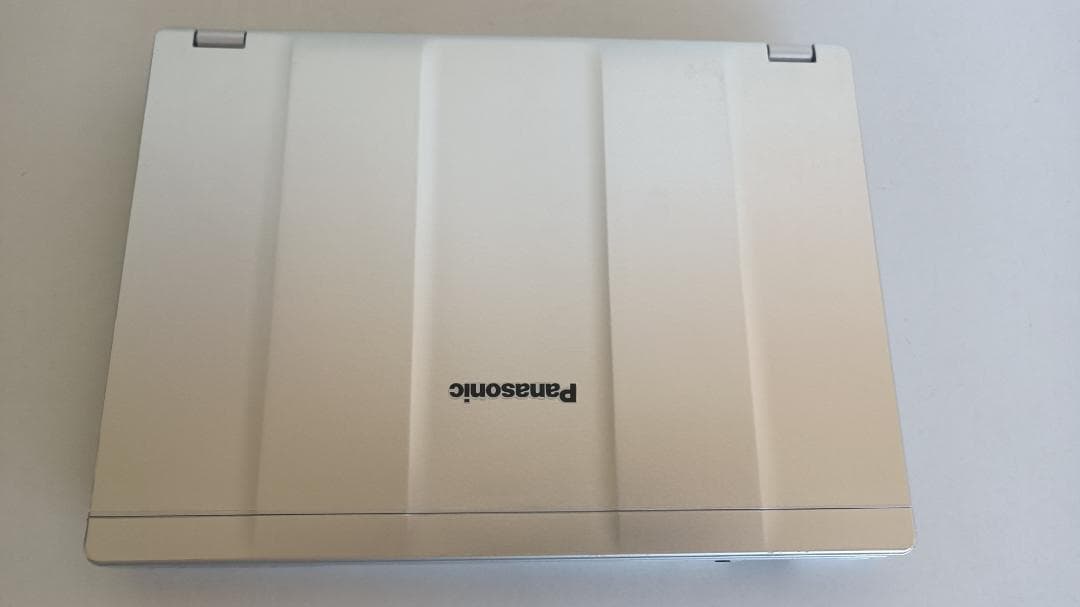 ノートパソコンpanasonic第七世代Core i5 SSD256Gメモリ8G