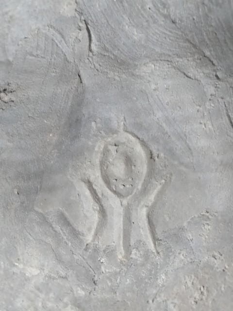 鬼面　般若　焼き物　25x18cm　詳細不明　印様あり