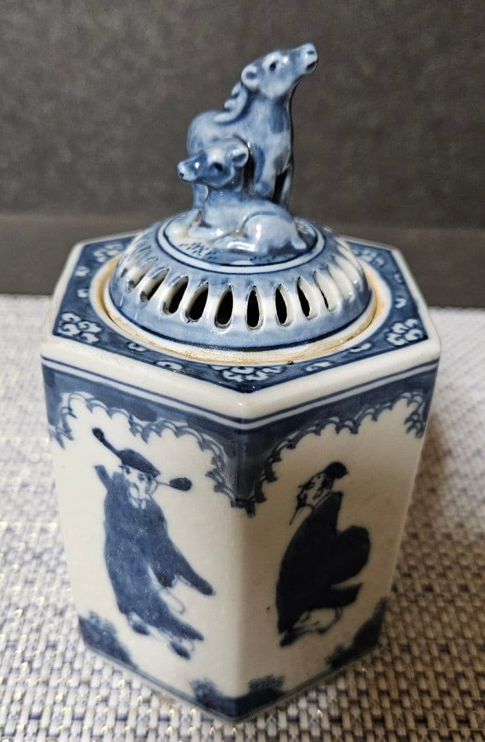 伊万里染付　双鹿摘み　人物図　六角形　香炉　茶道具　茶器　香道具　香道　香　香木