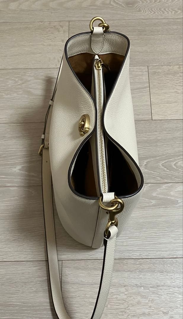 一度のみ！大きいサイズ coach ウィロウソフトバケットバッグ ホワイト