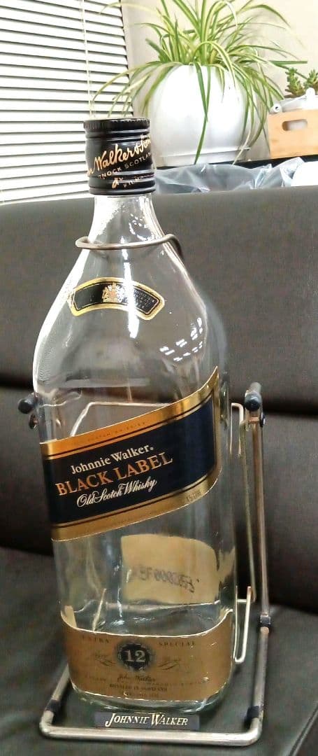 •4.5L ビックボトル　マグナムボトルスタンド付き　空き瓶