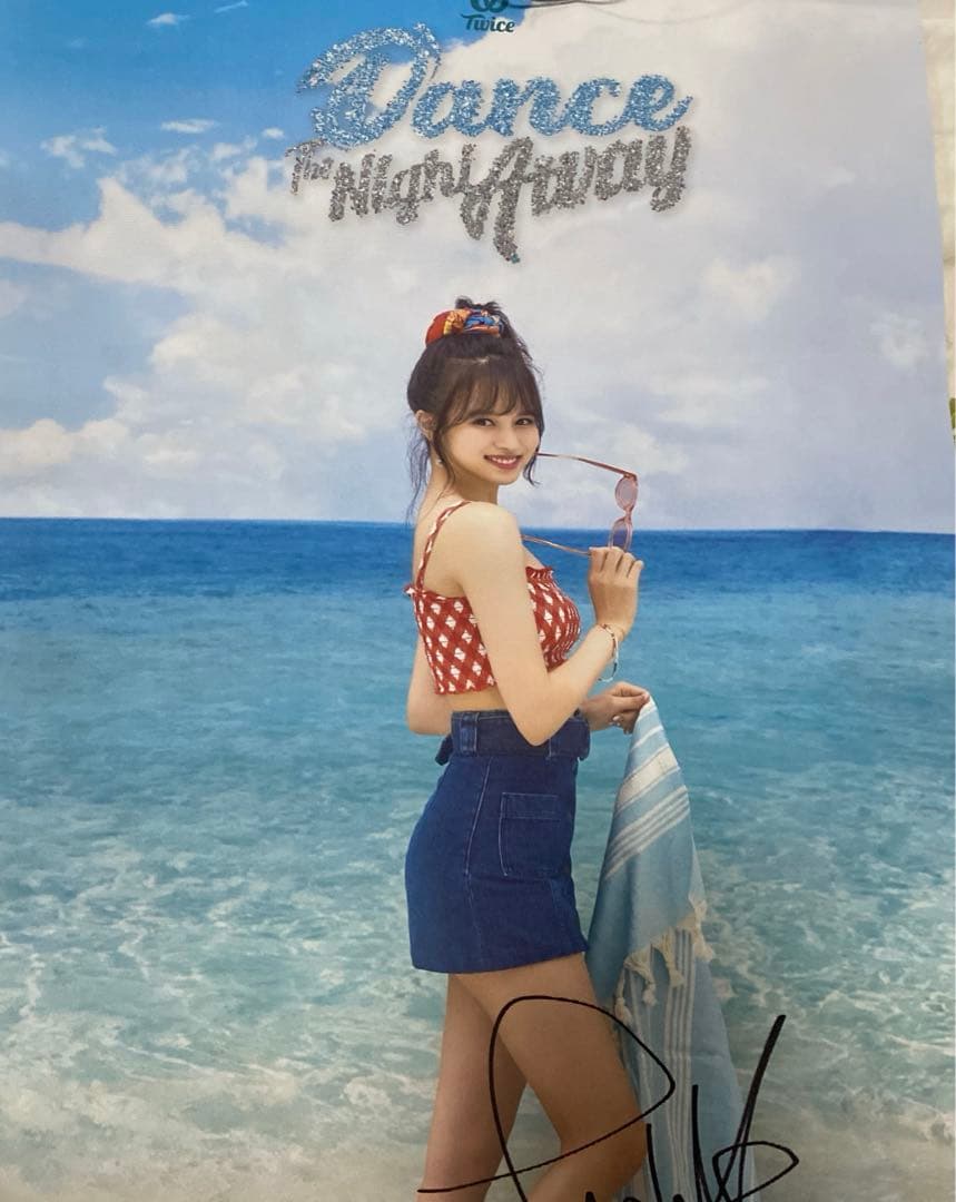 TWICE ミナ　サイン　直筆　タペストリー 激レア　直筆メッセージ付き
