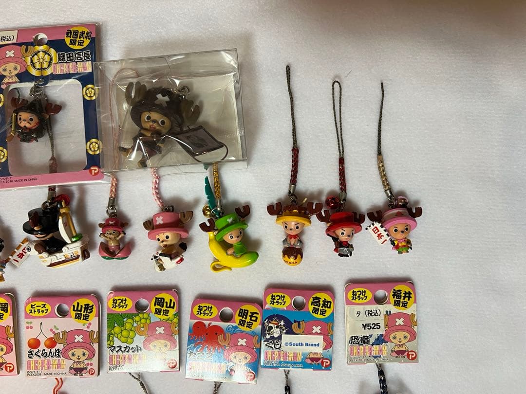 （ご当地キーホルダー）26体　ONE PIECE チョッパー23体+ルフィ3体